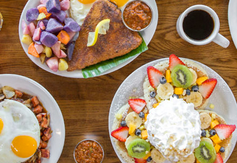 Eggs ‘n Things Adds Dinner Menu, New Items