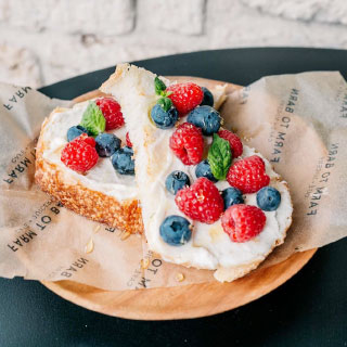 Farm To Barn Cafe & Juicery